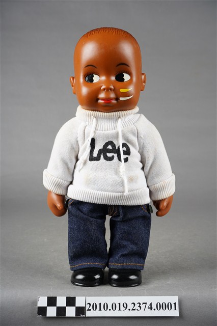 Lee牛仔褲白色上衣男孩玩偶 (共10張)