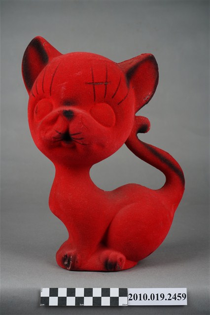 紅色絨布貓咪玩偶 (共10張)