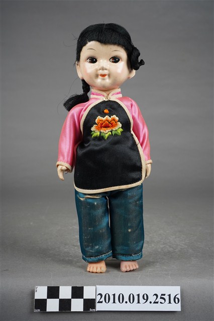 黑髮中國女孩玩偶 (共9張)