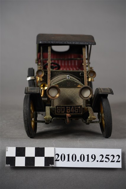 老爺車玩具 (共9張)