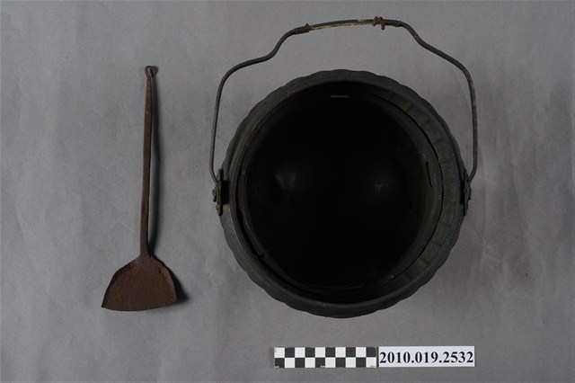 理髮用火爐與火鏟 (共3張)