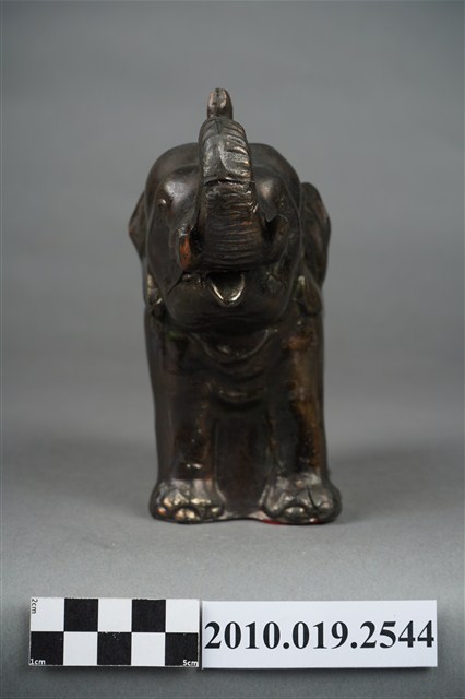 恆生銀行象存錢筒 (共11張)