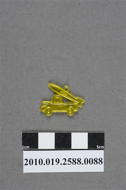 黃色飛彈車造型尪仔仙 (共2張)