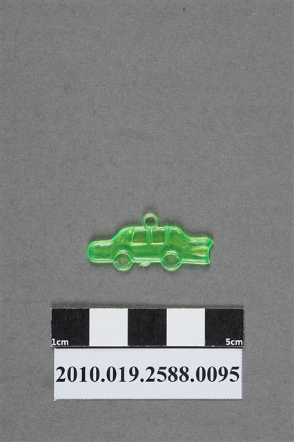 綠色汽車造型尪仔仙 (共2張)