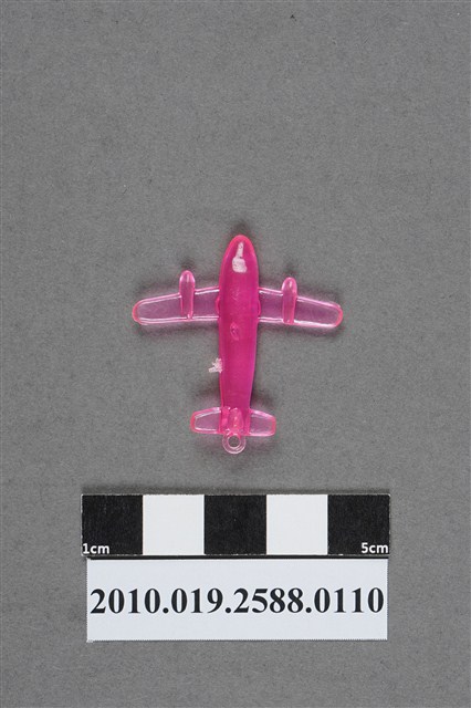粉紅色飛機造型尪仔仙 (共2張)