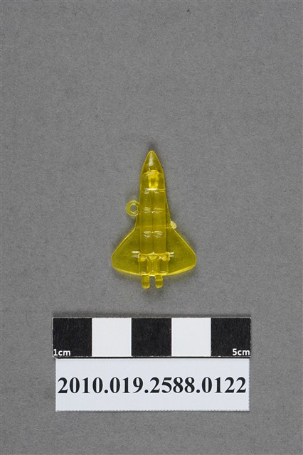 黃色太空梭造型尪仔仙 (共2張)