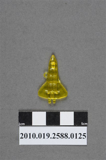 黃色太空梭造型尪仔仙 (共2張)