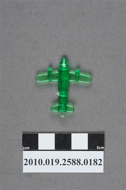 綠色飛機造型尪仔仙 (共2張)