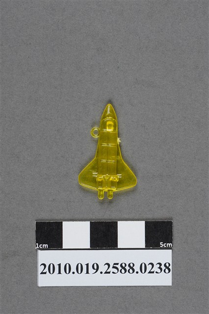 黃色太空梭造型尪仔仙 (共2張)