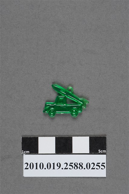 綠色飛彈車造型尪仔仙 (共2張)