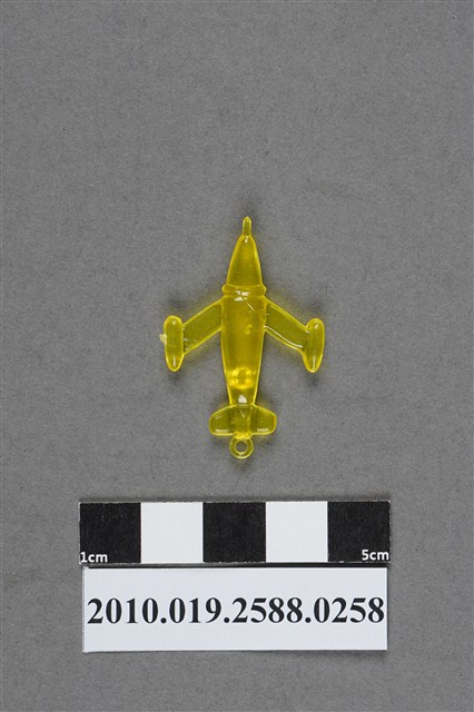 黃色噴射機造型尪仔仙 (共2張)