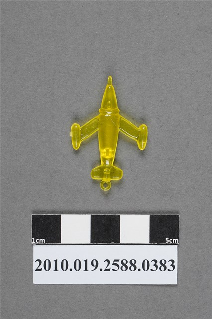 黃色噴射機造型尪仔仙 (共2張)