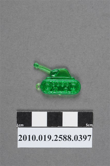 綠色戰車造型尪仔仙 (共2張)