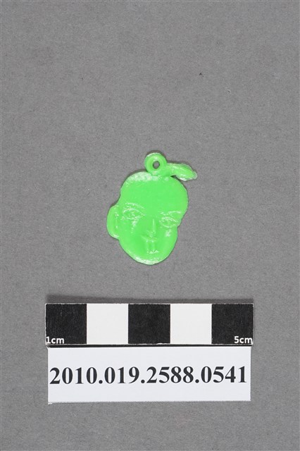 綠色二齒頭像造型尪仔仙 (共2張)