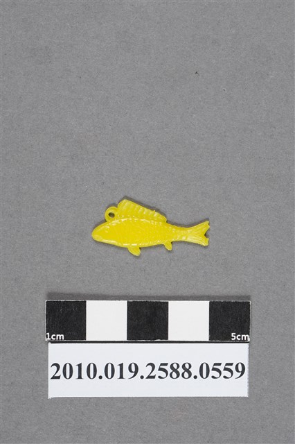 黃色魚造型尪仔仙 (共2張)