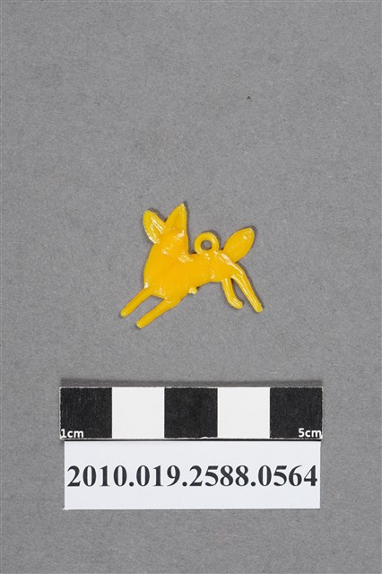 黃色鹿造型尪仔仙 (共2張)