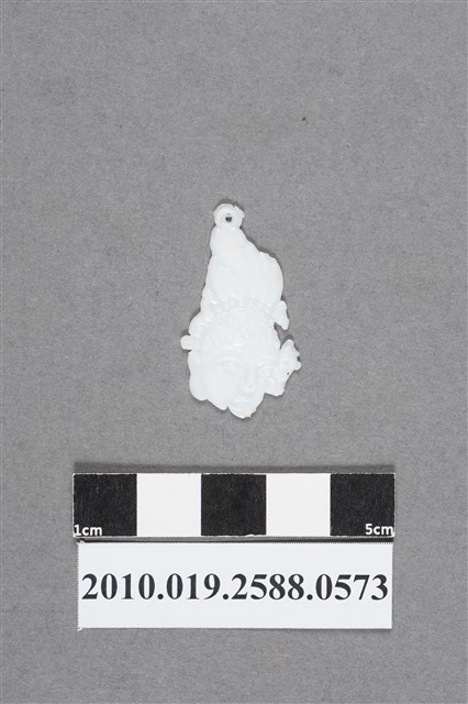 白色人物頭像造型尪仔仙 (共2張)