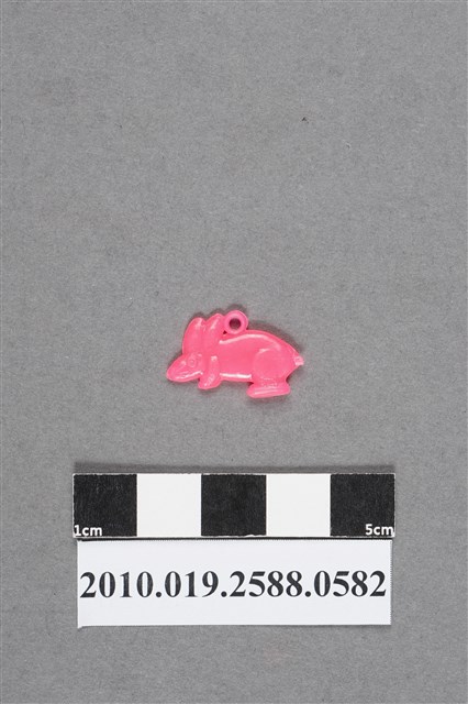 粉紅色兔造型尪仔仙 (共2張)