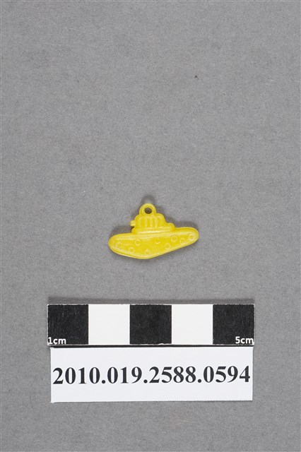 黃色戰車造型尪仔仙 (共2張)