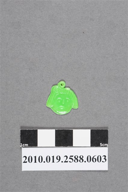 綠色女性頭像造型尪仔仙 (共2張)