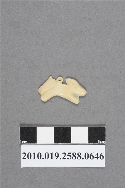 乳黃色兔造型尪仔仙 (共2張)