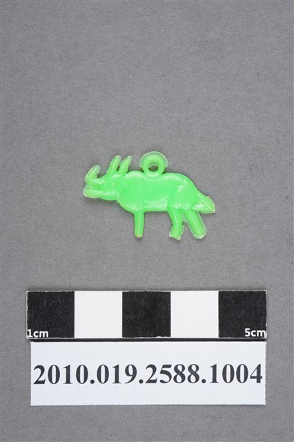 綠色牛型尪仔仙 (共2張)