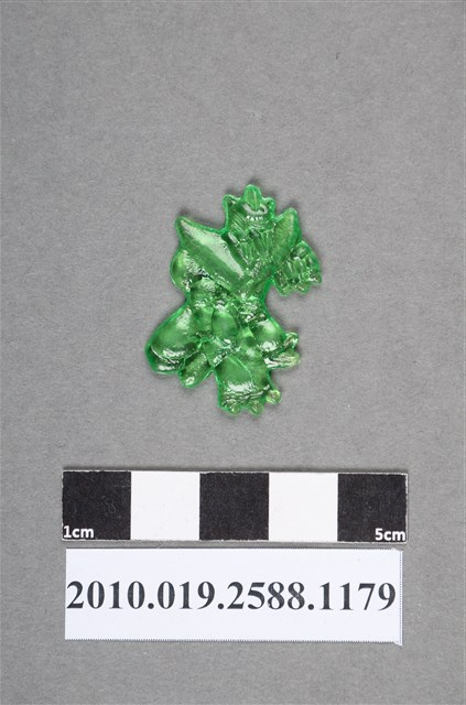 綠色機器人型尪仔仙 (共2張)