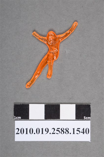 雙手高舉人型尪仔仙 (共2張)