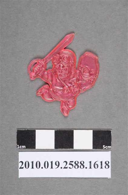 持劍盾人型尪仔仙 (共2張)