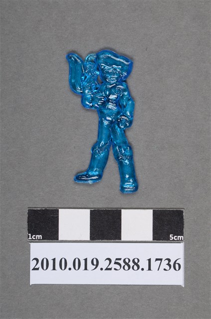 持松鼠人型尪仔仙 (共2張)