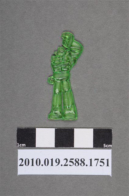 綠色機器人型尪仔仙 (共2張)