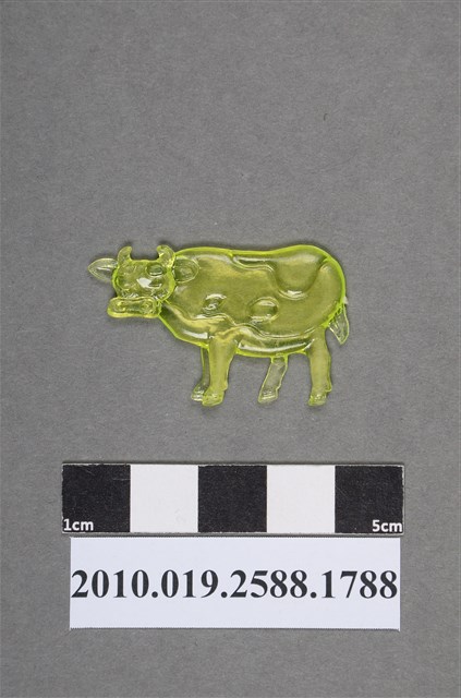 乳牛尪仔仙 (共2張)