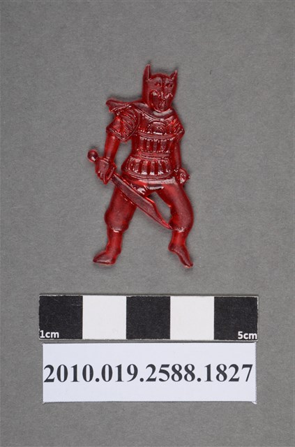 持劍人型尪仔仙 (共2張)