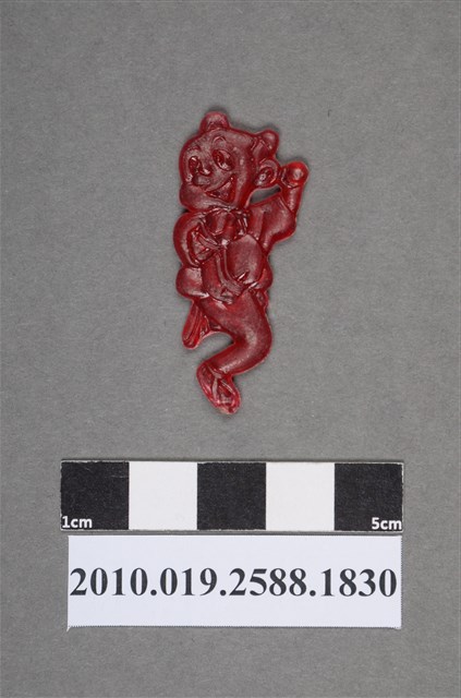 紅色人型尪仔仙 (共2張)