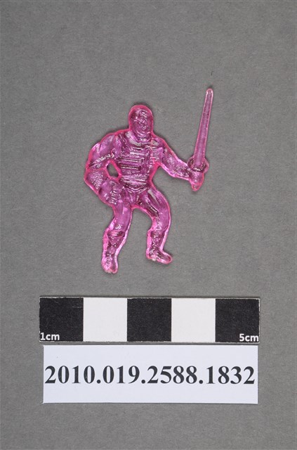 持劍人型尪仔仙 (共2張)