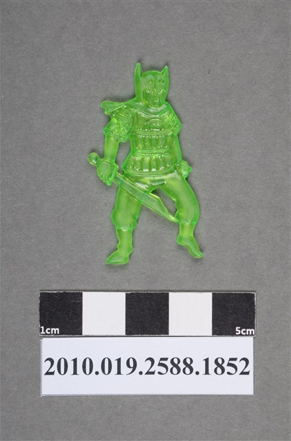 持劍人型尪仔仙 (共2張)