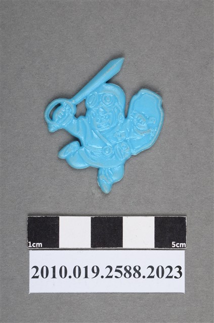 持劍盾人型尪仔仙 (共2張)