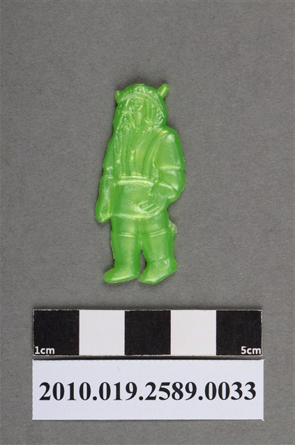 綠色人型尪仔仙 (共2張)