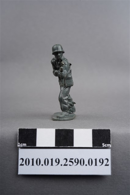 灰色機槍兵造型玩具士兵 (共9張)