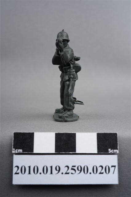 灰色步兵造型玩具士兵 (共9張)