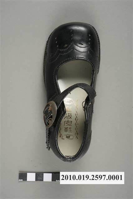 牛屋牌兒童皮鞋左足 (共7張)