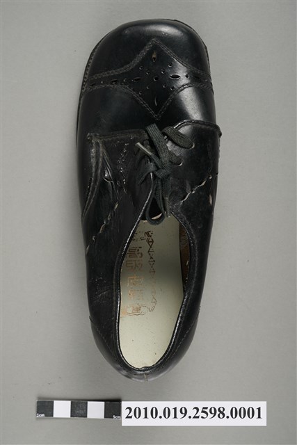 牛屋牌兒童皮鞋左足 (共7張)