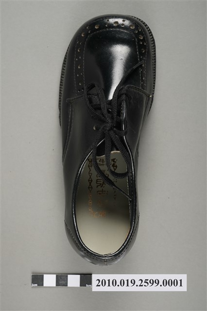 牛屋牌兒童皮鞋左足 (共7張)