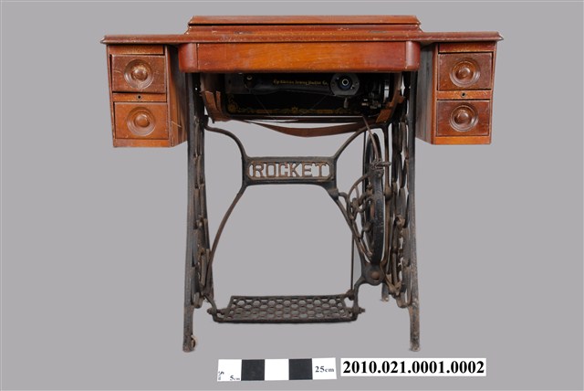 曉牌腳踏式裁縫機 (共6張)