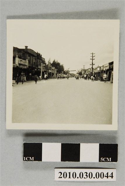 臺東慶祝第十二屆軍人節大會自行車隊遊行 (共2張)