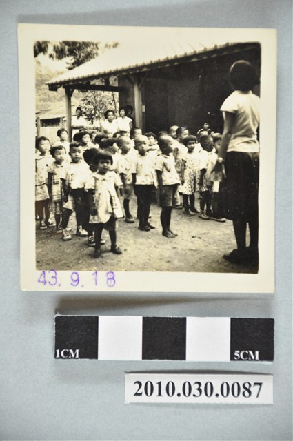 幼稚園學生團體照 (共2張)