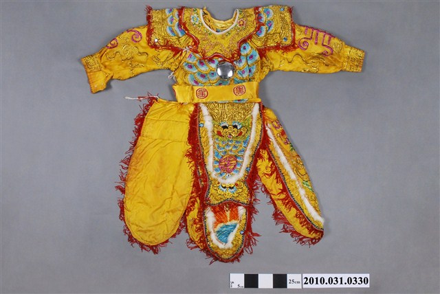 八家將黃色法服1套 (共2張)