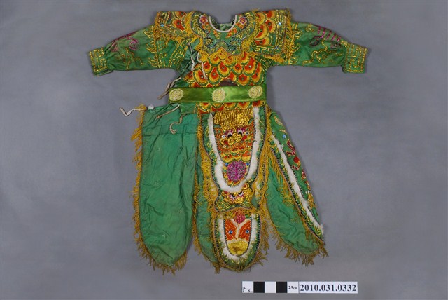 八家將綠色法服1套 (共2張)