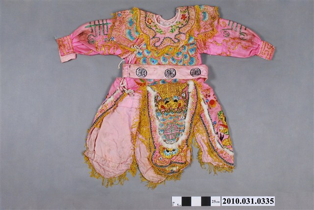 八家將粉紅色法服1套 (共2張)