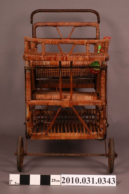 藤製嬰兒床 (共5張)